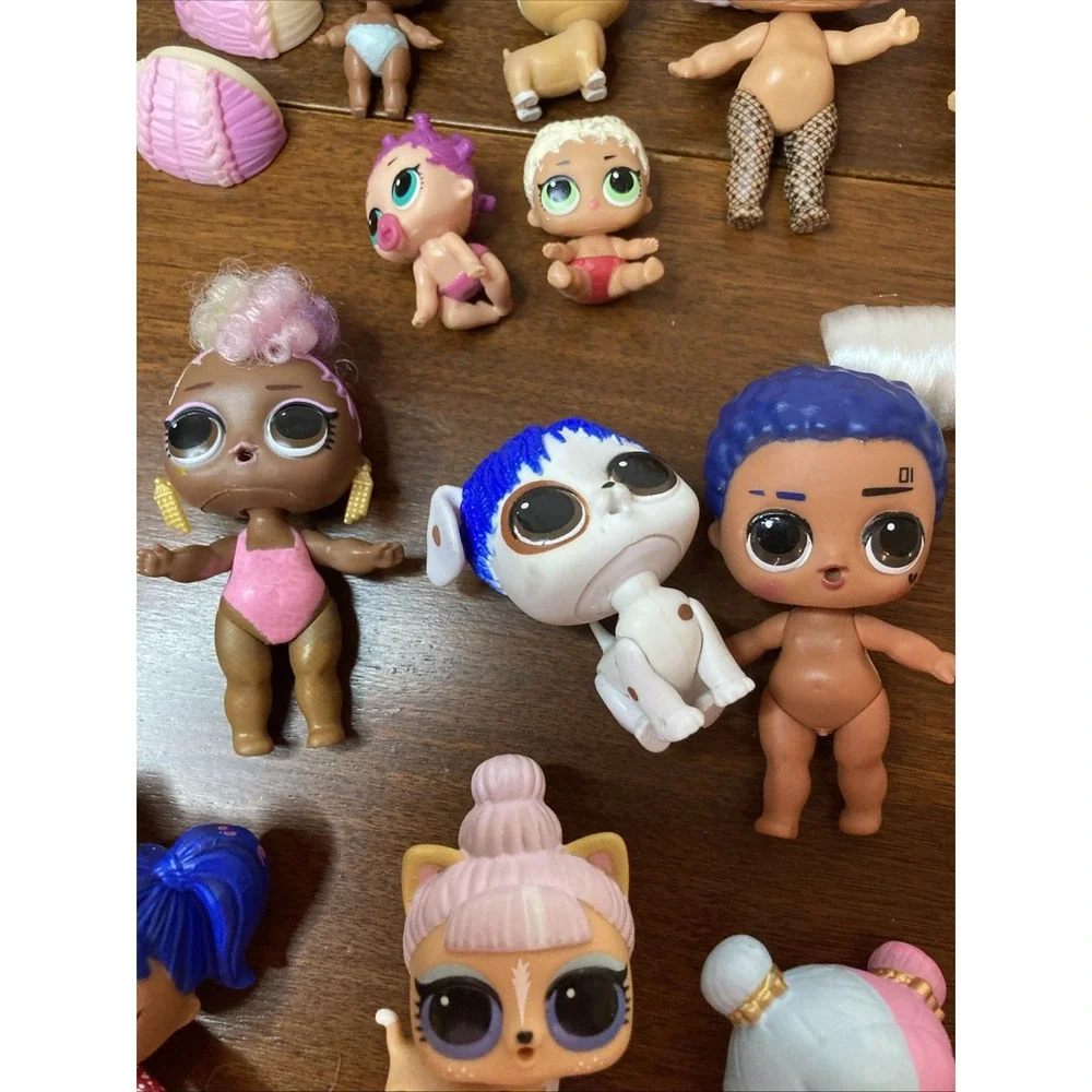 LOL Surprise OMG Dolls by MGA Mixed Lot of 20 Small